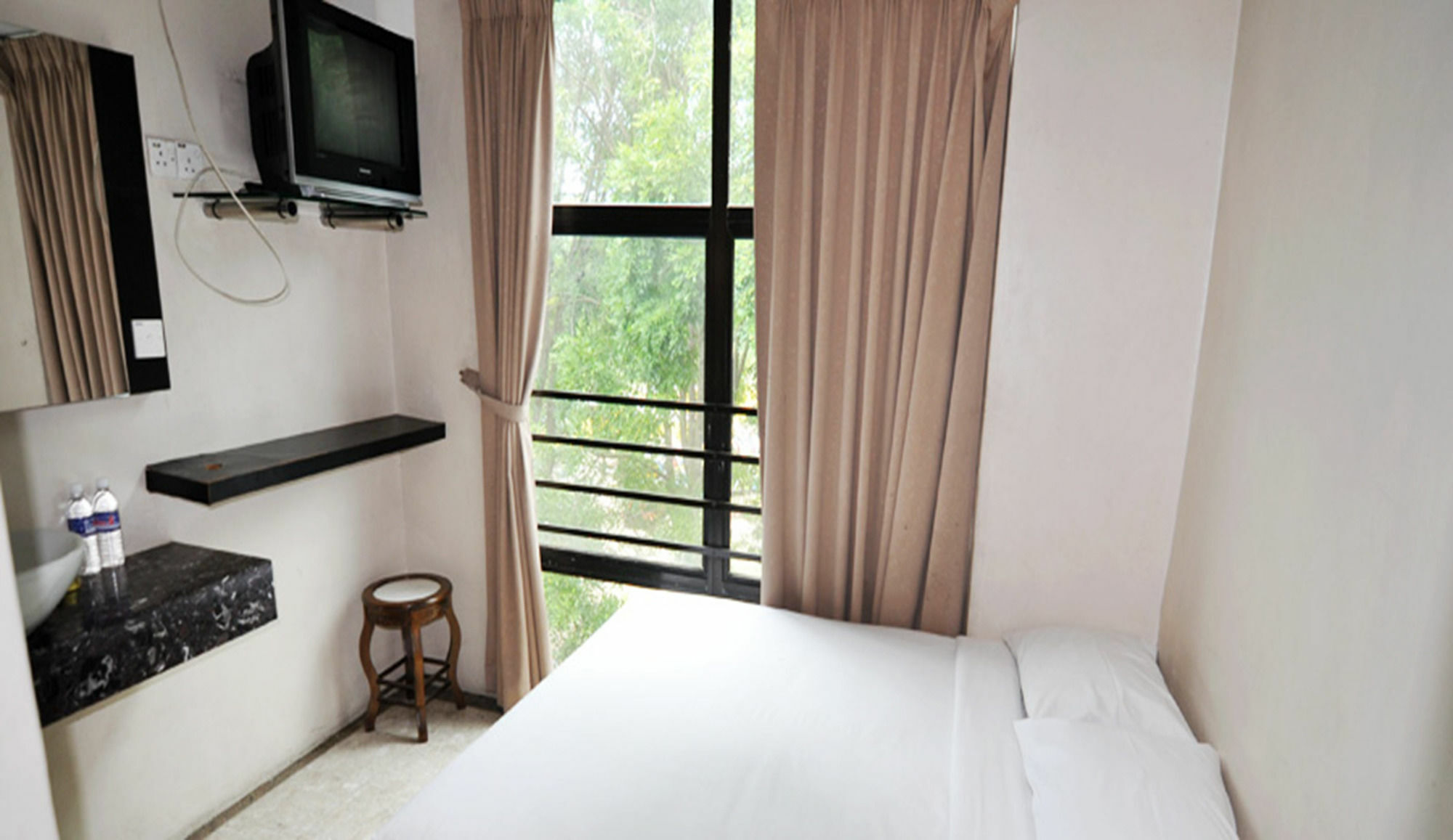 Hotel Zamburger Sungai Bakap Simpang Ampat  外观 照片